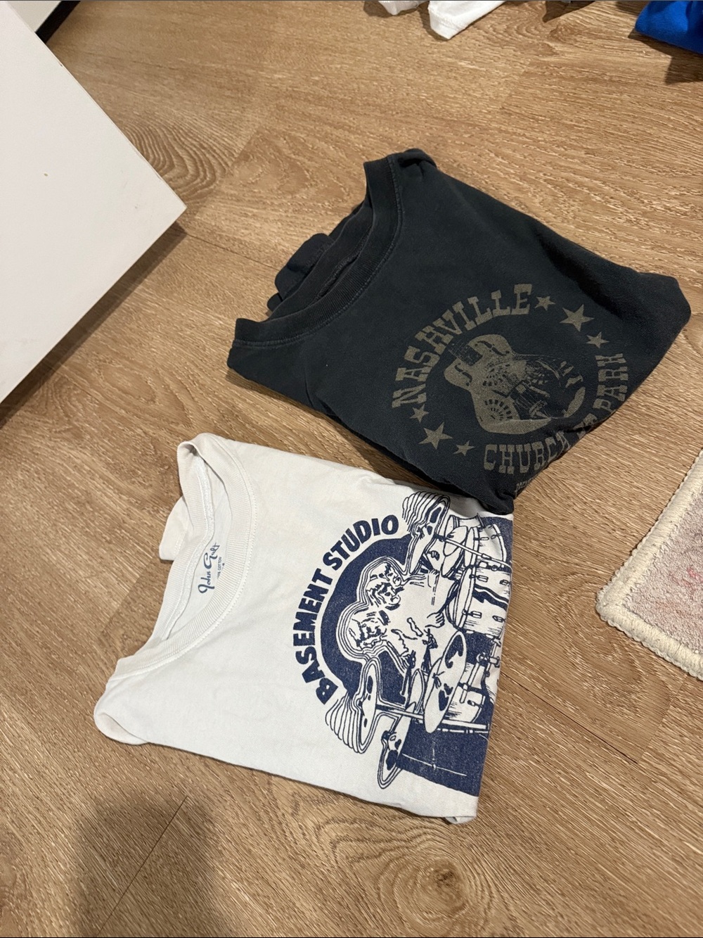 Brandy Melville Black & White Graphic Short Sleeve Tees